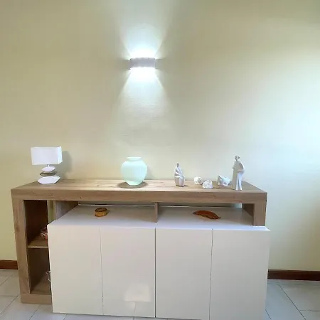 Tinhouse Apartman