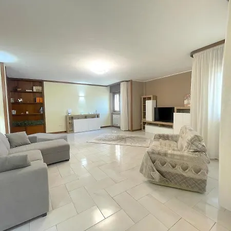 Apartment Tinhouse *